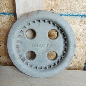 1988-1991 Toyota Corolla GTS Wheel Center Cap